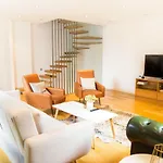 The Holborn Lights - Modern 3Bdr Home With Rooftop Terrace & Garage