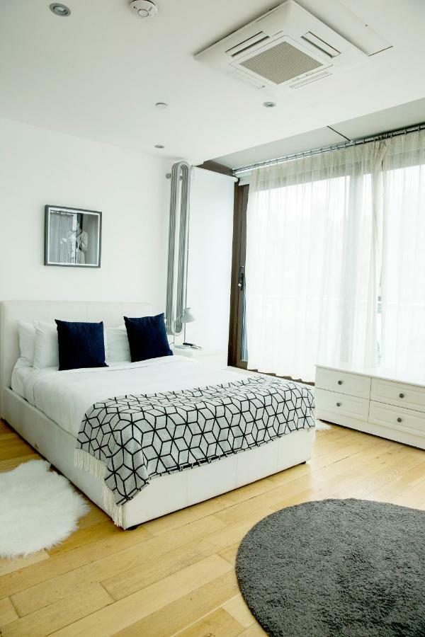 The Holborn Lights - Modern 3bdr With Rooftop Terrace & Garage *